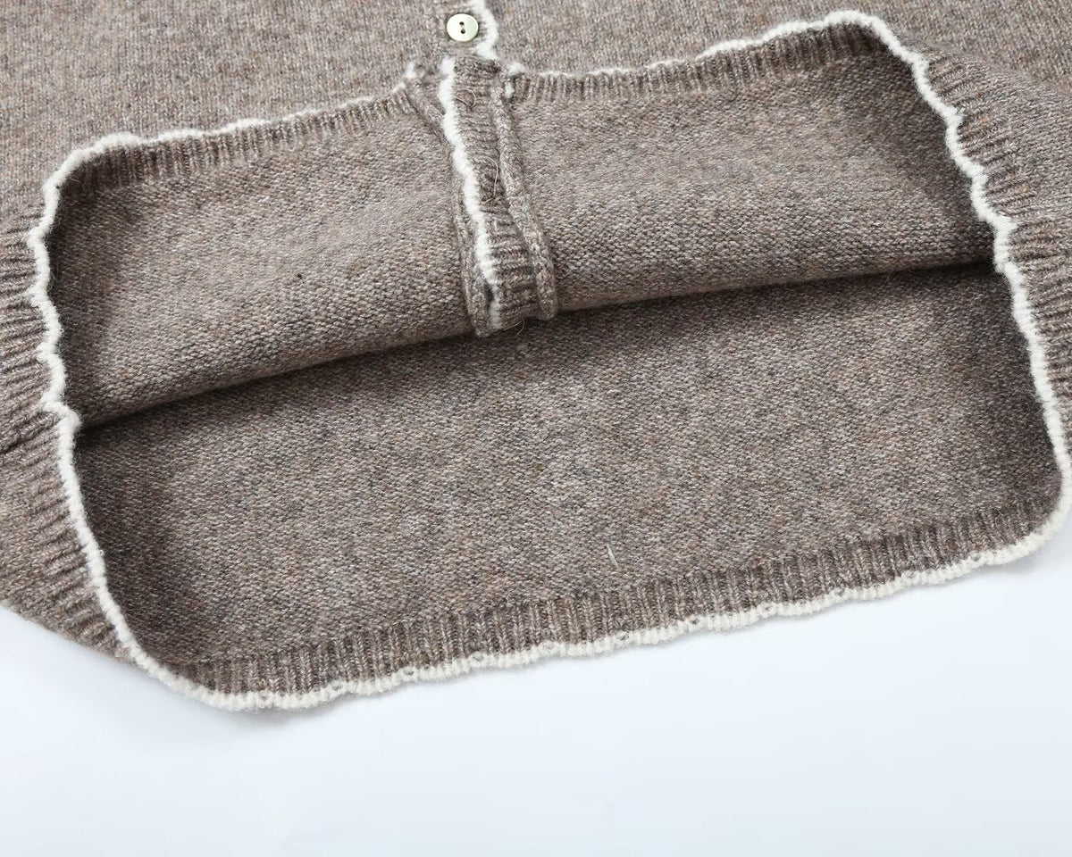 Women's contrasting spliced trimmed knitted Coat
