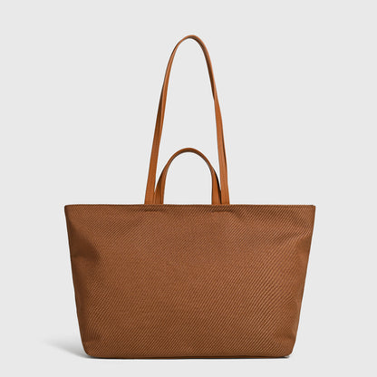Women's new fashion and leisure large-capacity portable shoulder bag