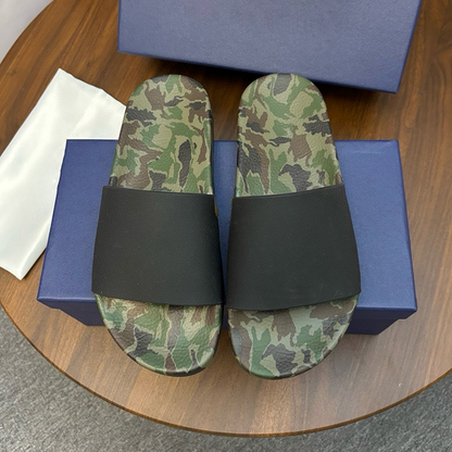 New leisure Joker comfortable non-slip beach sandals and slippers have a shoe box