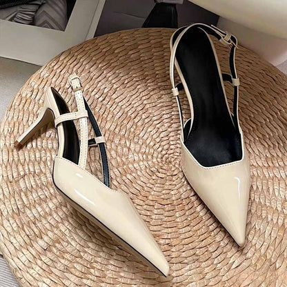 Women's new pointed high-heeled sandals have a shoe box