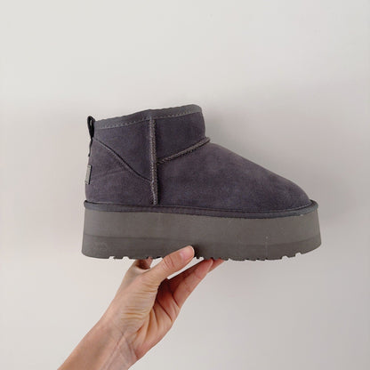 New ultra-high sole snow boots