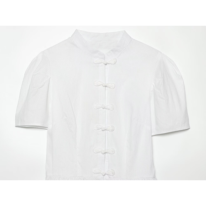 Women's short sleeved A-line-shaped striped shirt