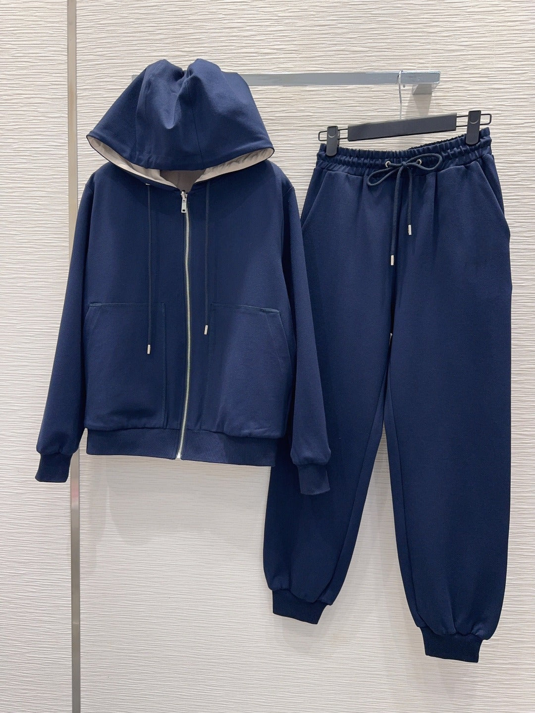 Women's new coat can wear hooded coat+trousers suit on both sides.