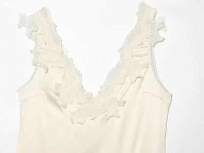 Women's lace decorated satin textured bodysuit