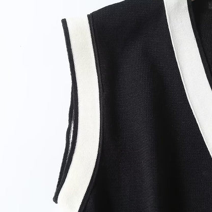 Women's Colorblock Detail Knit Vest