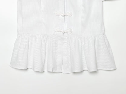 Women's short sleeved A-line-shaped striped shirt