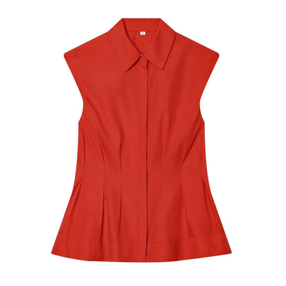 Women's sleeveless pleated button up shirt