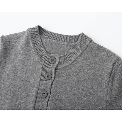 Women's short sleeved breasted knitted top