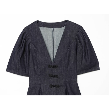 Women's short skirt style hem V-neck top