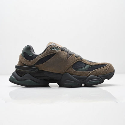 Women's new lace-up increased leisure sports shoes have a shoe box