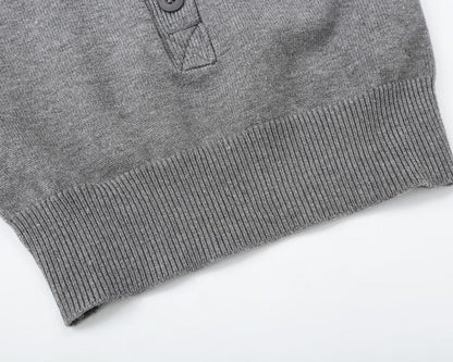 Women's short sleeved breasted knitted top