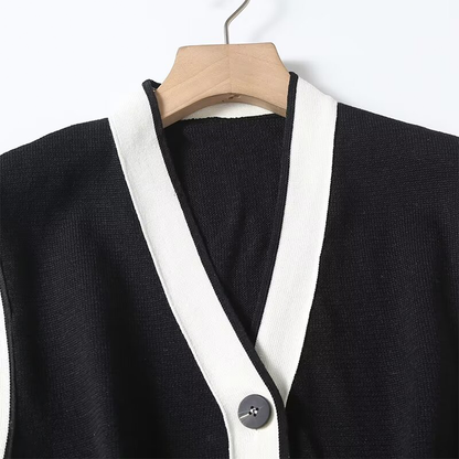 Women's Colorblock Detail Knit Vest