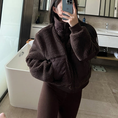 Women's Autumn and Winter New Fashion Joker Warm Cashmere Collar Short Thick Zipper Coat.