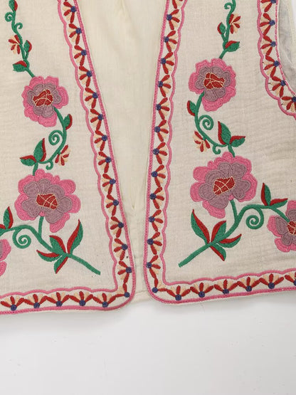 Women's floral embroidery decorative short vest