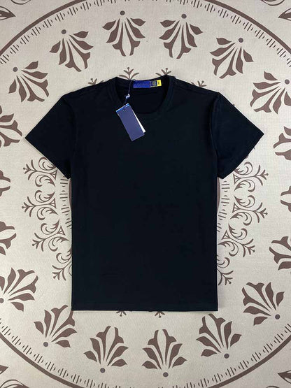 Men and Women with The Same New Fashion Joker Casual Cotton T-shirt with Short Sleeves and Round Neck.