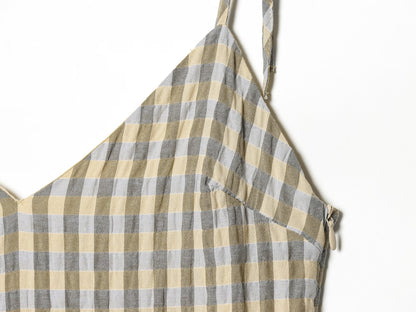 Women's layered decorative plaid suspender dress